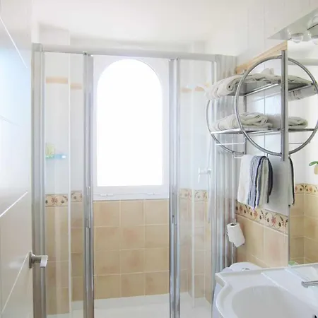 Estrella Con Piscina Y Cerca De La Playa *